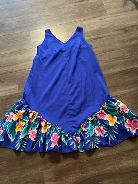 Blue Floral-Hem V-Neck Casual Dress